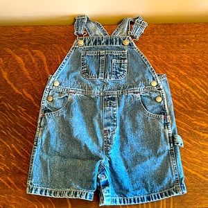 Short overalls